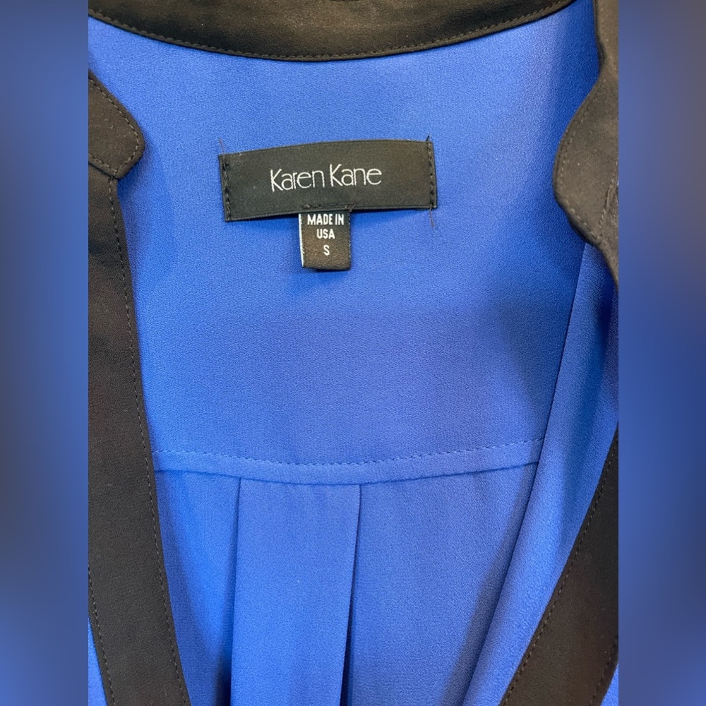 Karen Kane Top; Small; Brilliant Color; Looks Great with Leggings or Maxi